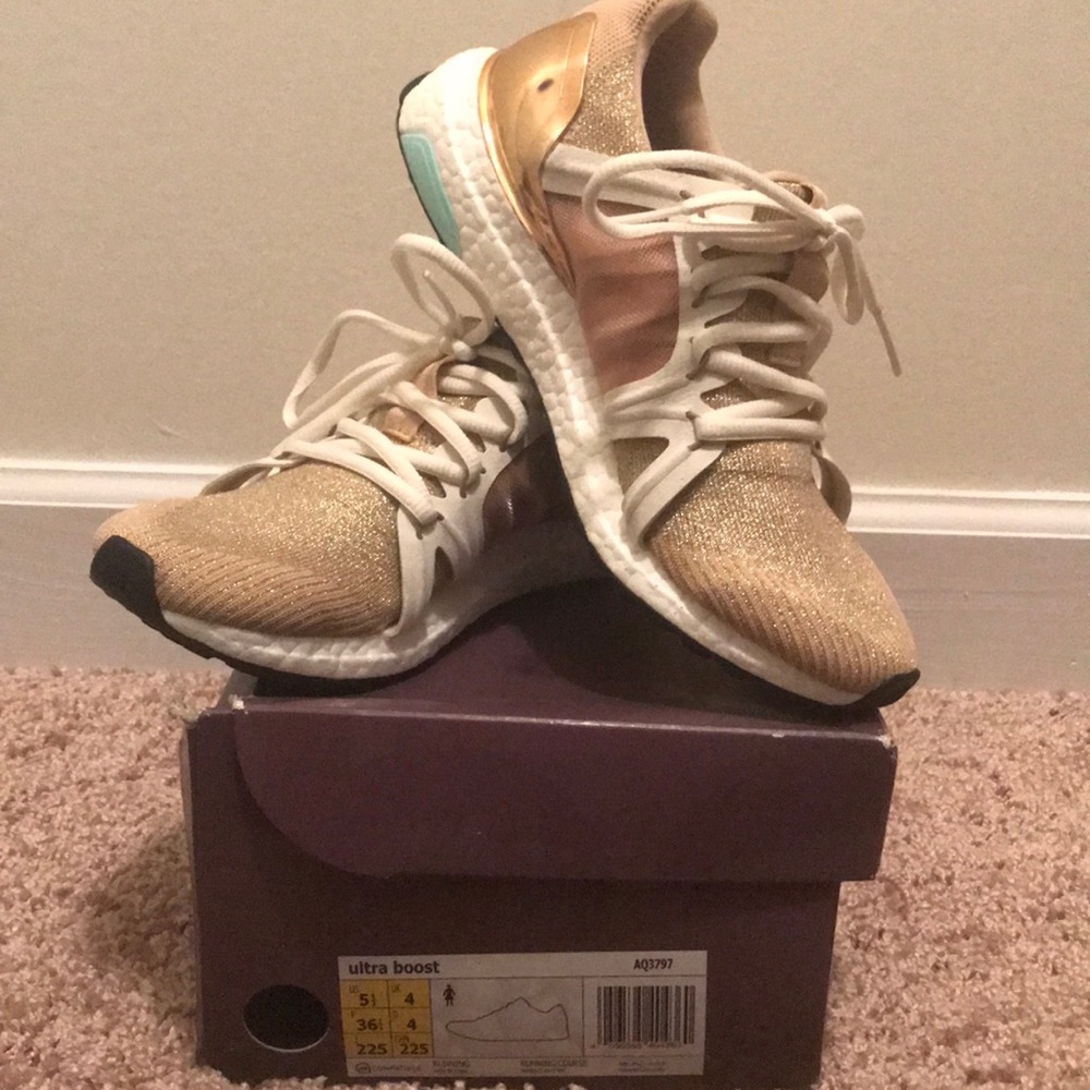 Adidas Ultra Boost x Stella McCartney Women’s Sz 5.5